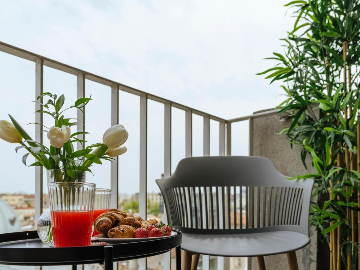 Sunny 2Br Flat - Top Location - Amazing Balcony ブカレスト エクステリア 写真