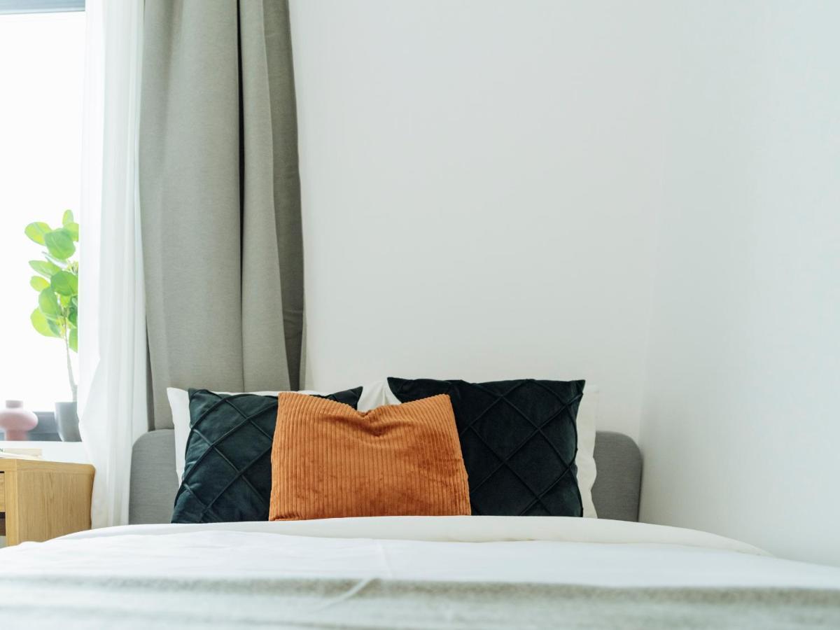 Sunny 2Br Flat - Top Location - Amazing Balcony ブカレスト エクステリア 写真
