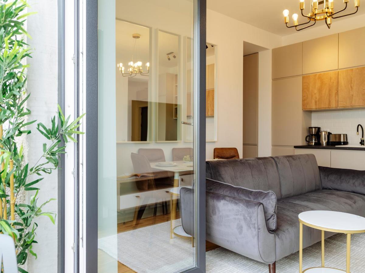 Sunny 2Br Flat - Top Location - Amazing Balcony ブカレスト エクステリア 写真