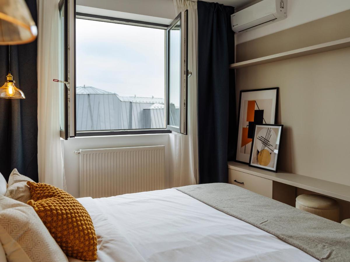 Sunny 2Br Flat - Top Location - Amazing Balcony ブカレスト エクステリア 写真